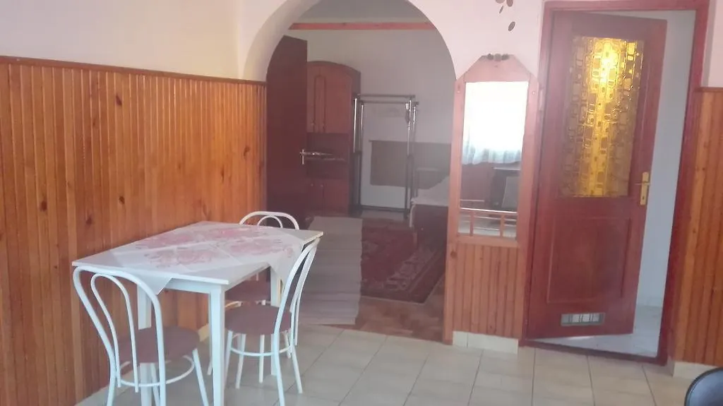 Plajbi Apartment Hajdúszoboszló